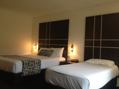 Quality Inn The Willows - Accommodation Main Beach 5