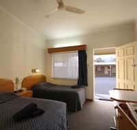 Rest Point Motor Inn and Hereford Steakhouse - Accommodation Main Beach