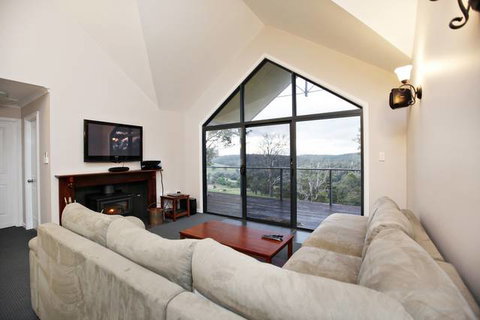 Scarlet Woods Chalet - Accommodation Main Beach 3