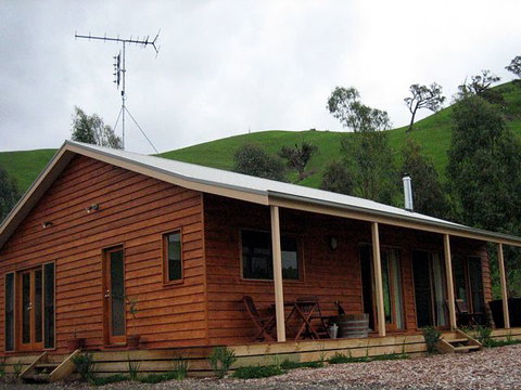 Strath Valley View B And B - Accommodation Main Beach 1