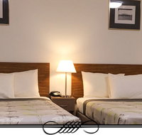 Ten Dollar Town Motel - Accommodation Main Beach