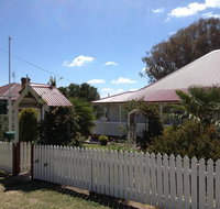 Tenterfield Luxury Historic c1895 Cottage - Accommodation Main Beach