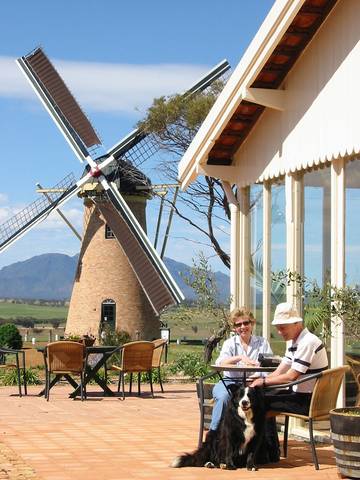 The Lily Dutch Windmill - Accommodation Main Beach 1