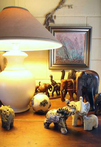 The Lily Dutch Windmill - Accommodation Main Beach 2