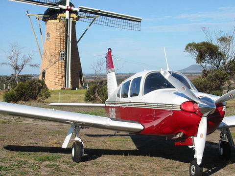The Lily Dutch Windmill - Accommodation Main Beach 3