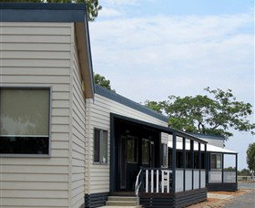Cooke Point Holiday Park - Aspen Parks - Accommodation Main Beach 2