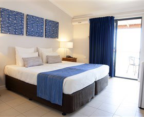 RAC Monkey Mia Dolphin Resort - Accommodation Main Beach 0