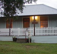 Tinonee Cottages - Accommodation Main Beach