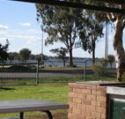 Lakeview Caravan Park - Accommodation Main Beach