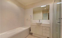 Pacific Blue 358 - Accommodation Main Beach 5