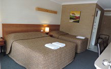 Alexander Motor Inn - Accommodation Main Beach 2