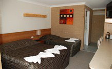 Alexander Motor Inn - Accommodation Main Beach 1