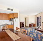 Quality Suites Boulevard on Beaumont - Hamilton - Accommodation Main Beach