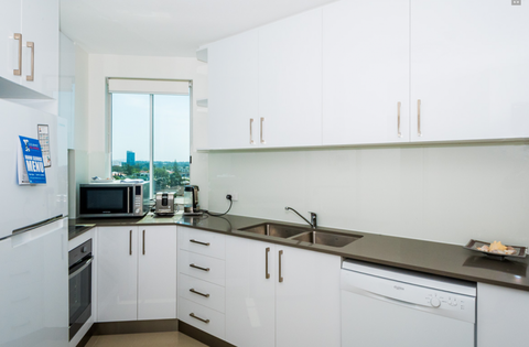 The Emerald Surfers Paradise - Accommodation Main Beach 4
