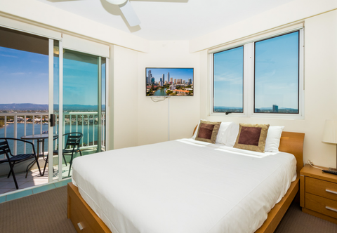 The Emerald Surfers Paradise - Accommodation Main Beach 7