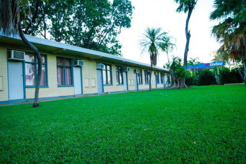 Riverview Tourist Village - Accommodation Main Beach 5