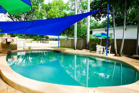 Riverview Tourist Village - Accommodation Main Beach 9