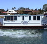 Dolphin Houseboat Holidays - Accommodation Main Beach