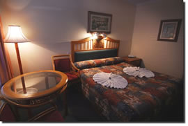 Arkana Motel - Accommodation Main Beach 1