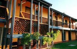  Colonial Motel Richmond - Accommodation Main Beach 1