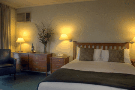 Ringwood Lake Inn - Accommodation Main Beach