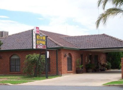 Condobolin NSW Accommodation Main Beach