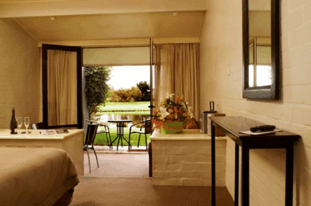 Briars Country Lodge - Accommodation Main Beach 3