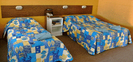 A & A Motel - Accommodation Main Beach 1