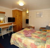Alabaster Motel - Accommodation Main Beach