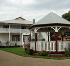 California Manor Bed and Breakfast - - Accommodation Main Beach