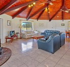 Manusu House and Cabin - Accommodation Main Beach