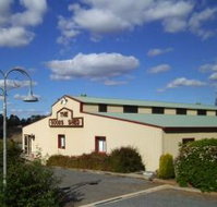 Neville Siding - Accommodation Main Beach