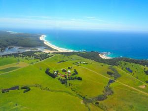 Oakleigh Farm Cottages - Accommodation Main Beach 2