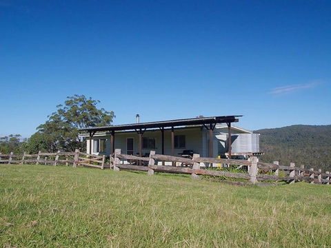 Wallaby Creek Retreat - Accommodation Main Beach 3