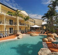 Cairns Queenslander Hotel and Apartments - Accommodation Main Beach