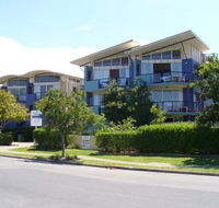 Twin Quays - Accommodation Main Beach