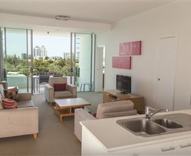 ULTIQA Freshwater Point Resort - Accommodation Main Beach 3