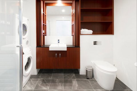 Abode Narrabundah - Accommodation Main Beach 4