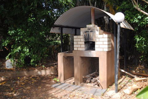 East Arnhem Real Estate - 41 Wuyal Road, Nhulunbuy  NT  0880 - Accommodation Main Beach 12