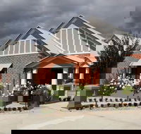 William Cottages - Accommodation Main Beach