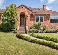 The Yellow Door Guesthouse - Accommodation Main Beach