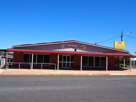 Railway Hotel Condobolin - Accommodation Main Beach 1