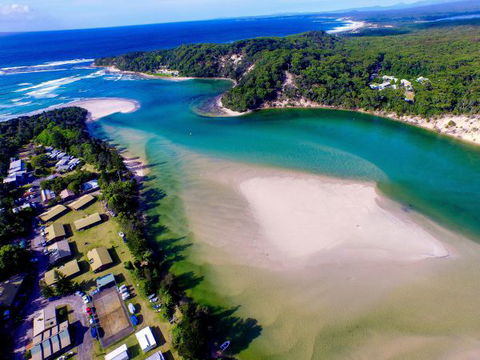 RTBU Holiday Park - Accommodation Main Beach 4