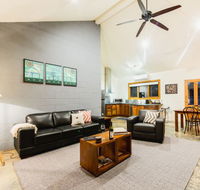 Alpine Edge Accommodation - Accommodation Main Beach