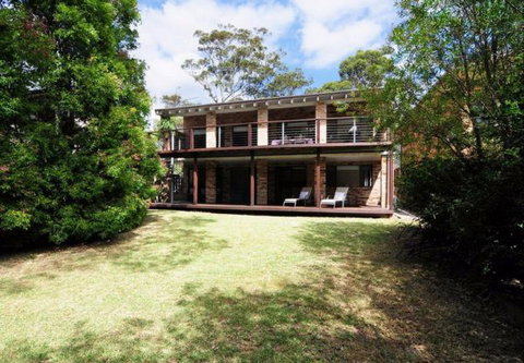 Aqua Leaf Apartment - Accommodation Main Beach 4