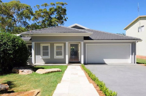 Aqua Leaf Apartment - Accommodation Main Beach 7