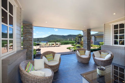 Lake David - Accommodation Main Beach 9