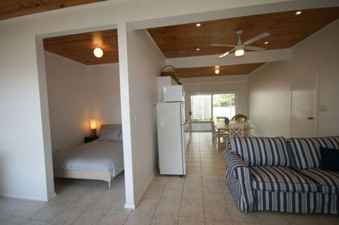 LJ Hooker Goolwa Holiday Rentals - 42 Underwood Avenue, Goolwa Beach - Accommodation Main Beach 7
