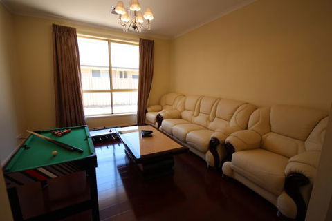 LJ Hooker Goolwa Holiday Rentals - 42 Underwood Avenue, Goolwa Beach - Accommodation Main Beach 17