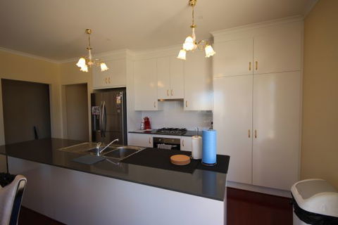 LJ Hooker Goolwa Holiday Rentals - 42 Underwood Avenue, Goolwa Beach - Accommodation Main Beach 18
